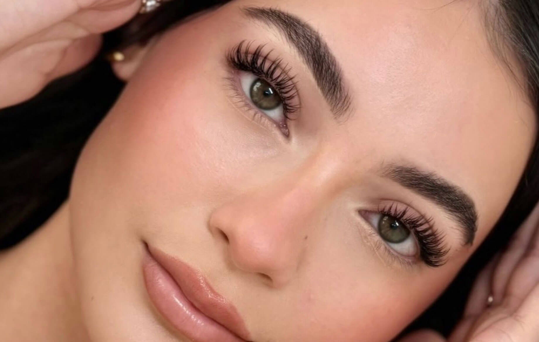 Wet lashes extensions Miami Brickell