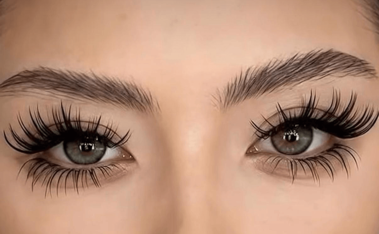Bottom Lash Extensions Miami by Katie's Luxury Lashes creating a natural balanced eye look