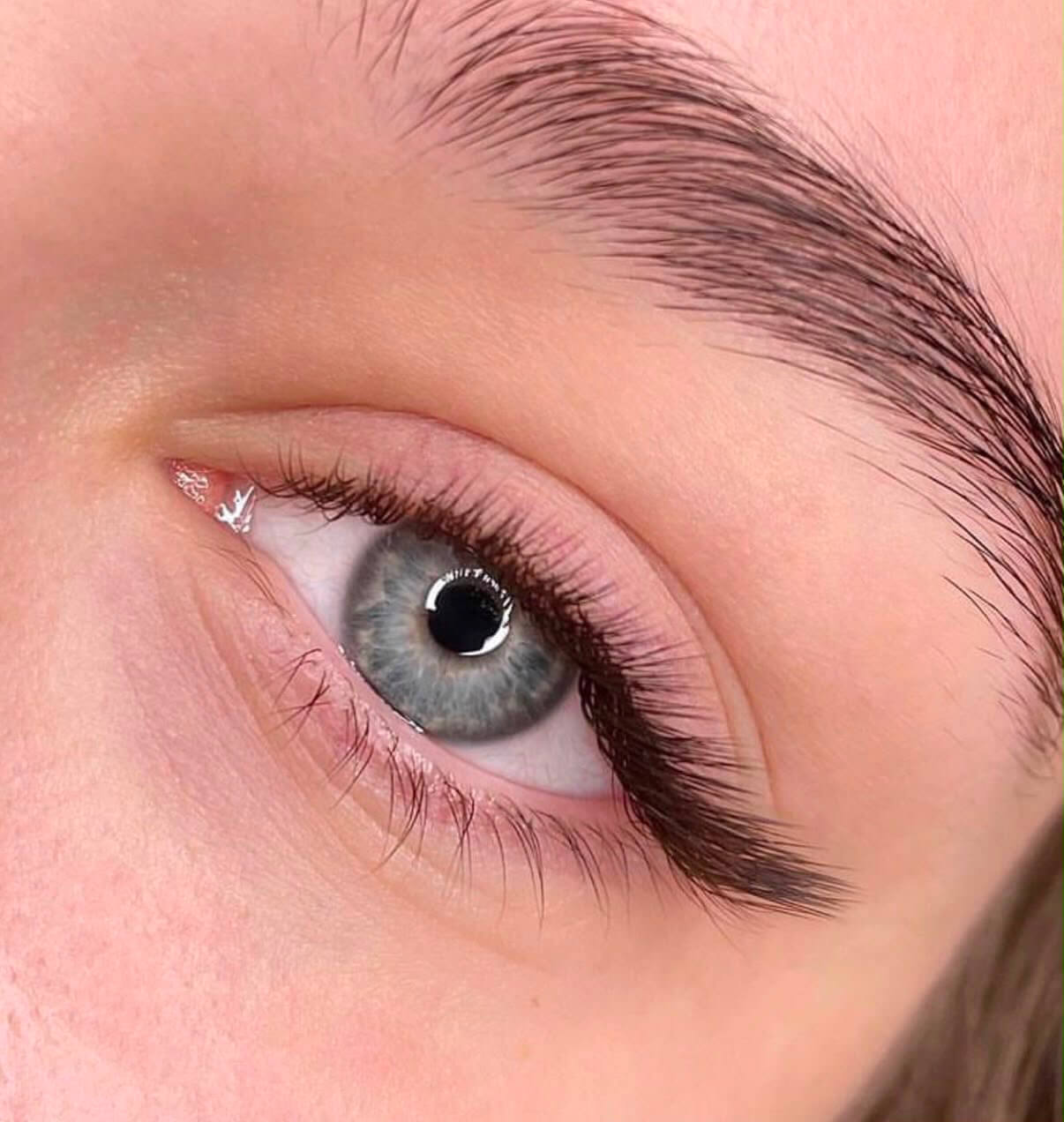 Professional lash refill in Miami for long-lasting eyelash extensions